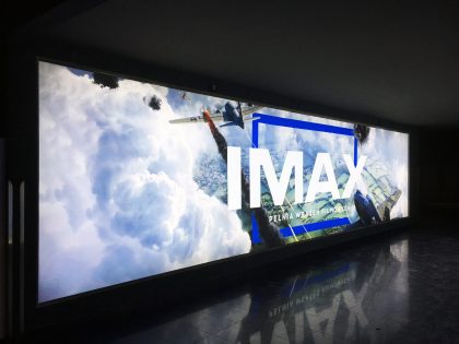 Rama reklamowa model Light Box - reklama podświetlana Kino IMAX