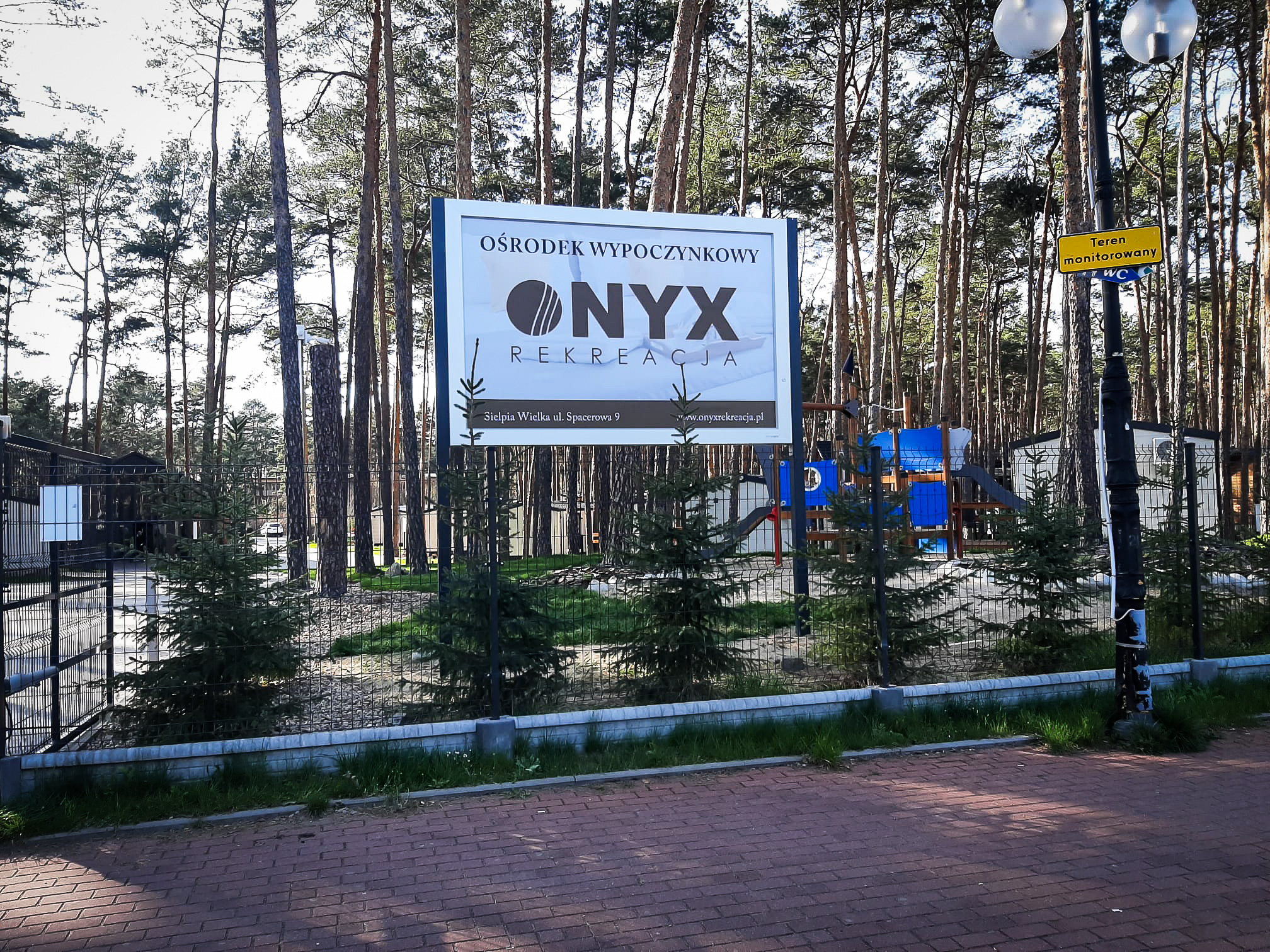 onyx-1